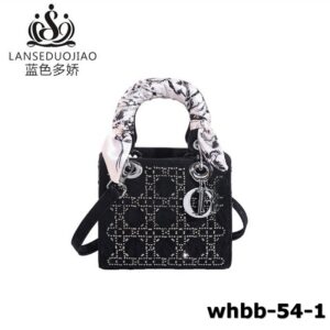 حقيبة نسائية موديل رقم 54
