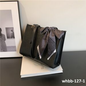 حقيبة نسائية موديل 127