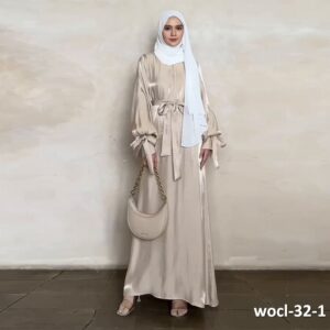 ملابس نسائية موديل رقم 32